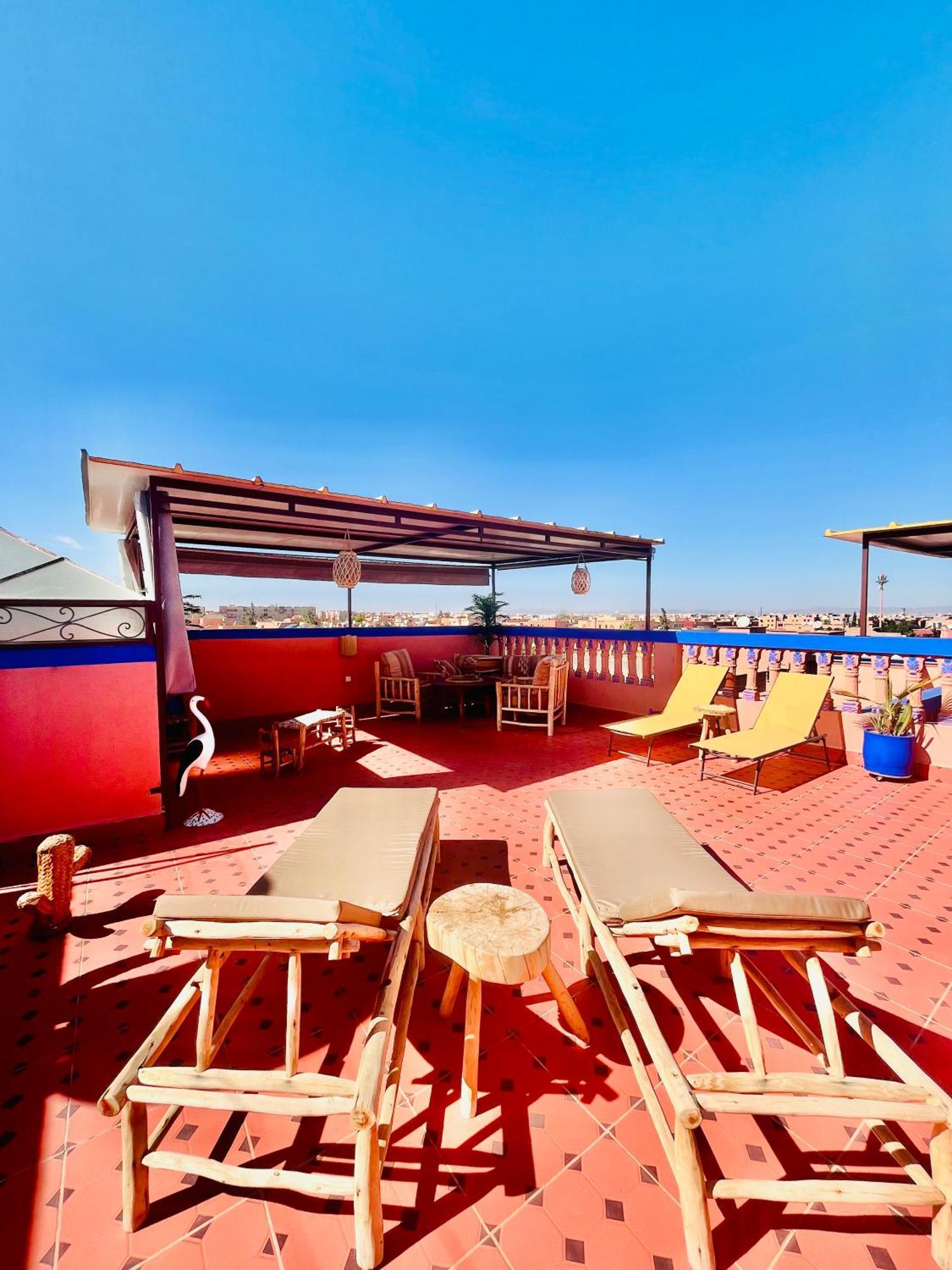 Apartment With Ac, Patio And Rooftop Appartement Climatise Avec Patio Et Toit Terrasse Marrakesh Exterior foto
