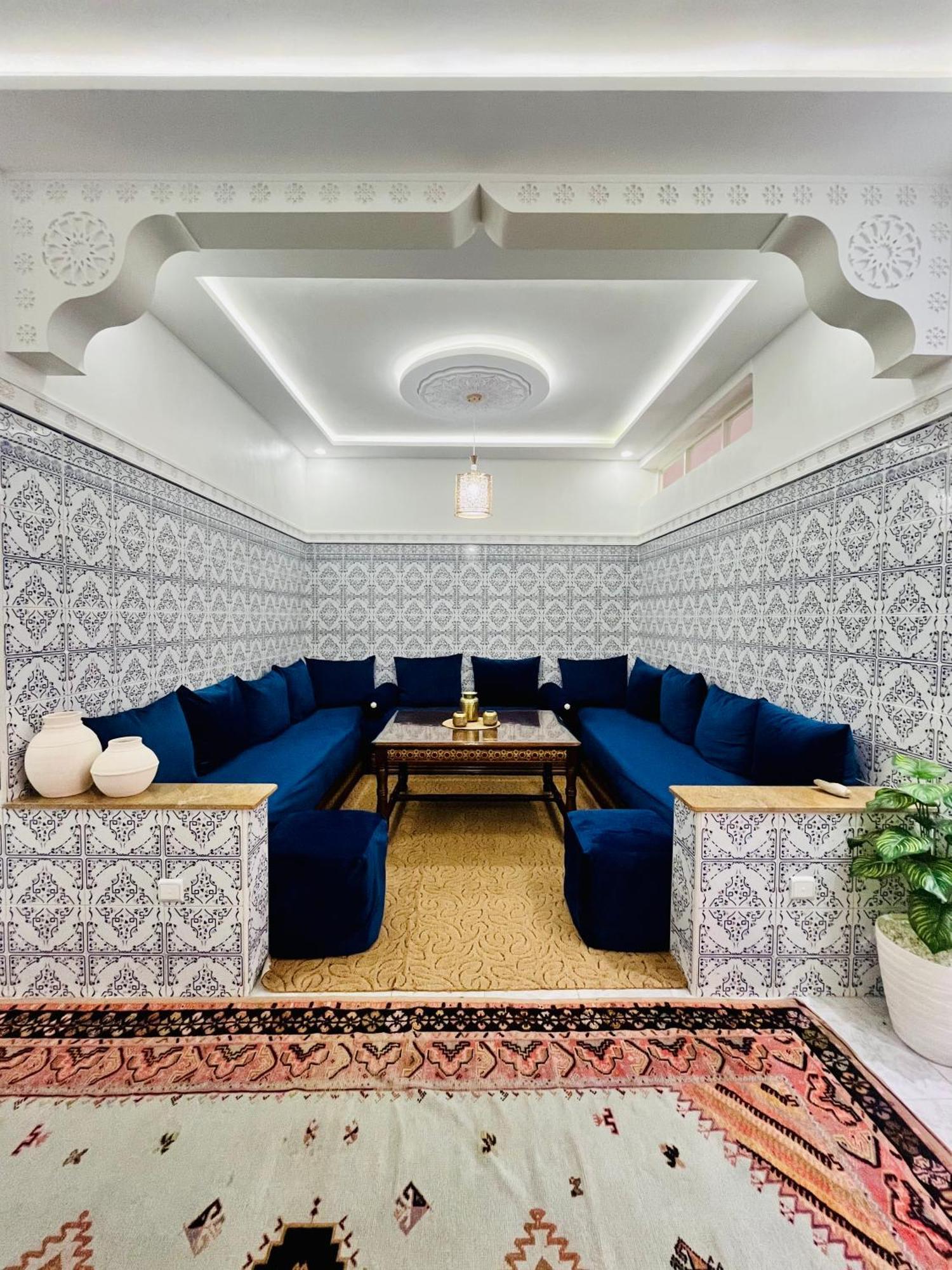 Apartment With Ac, Patio And Rooftop Appartement Climatise Avec Patio Et Toit Terrasse Marrakesh Exterior foto